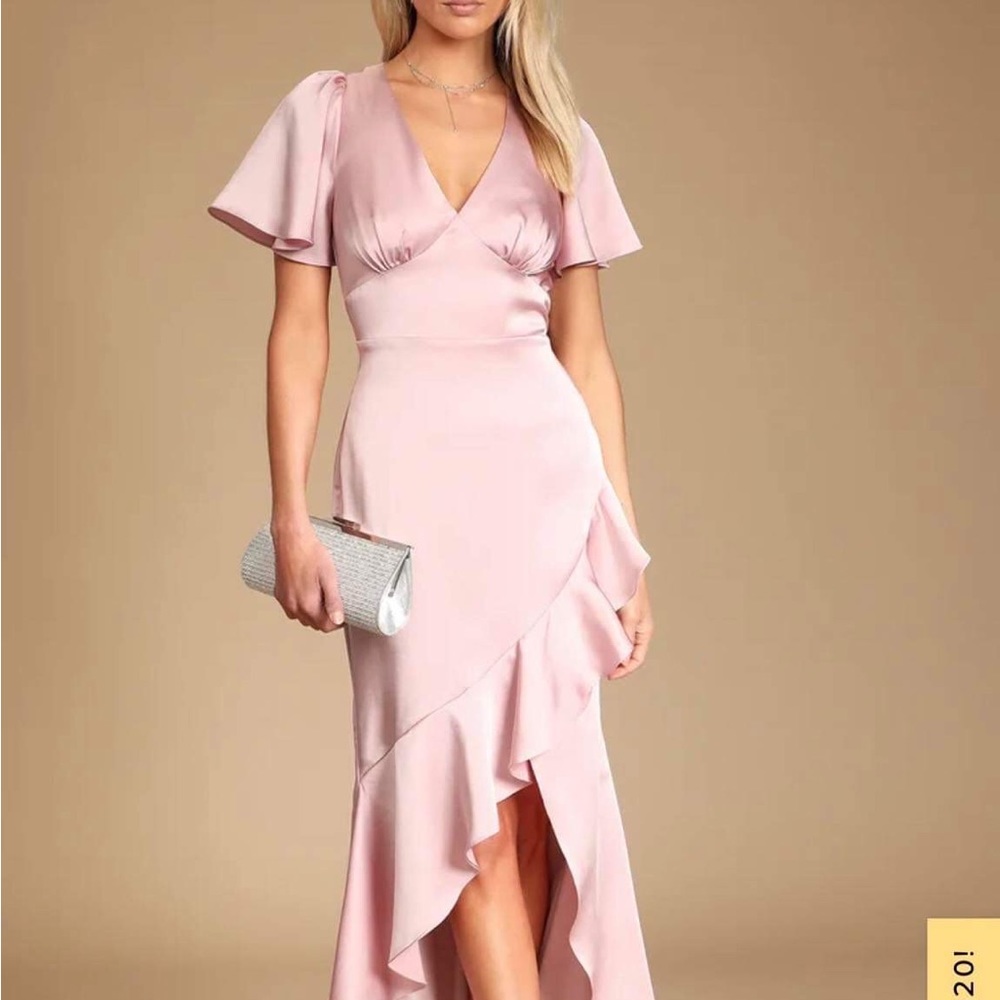 Lulu’s ruffles pink midi dress